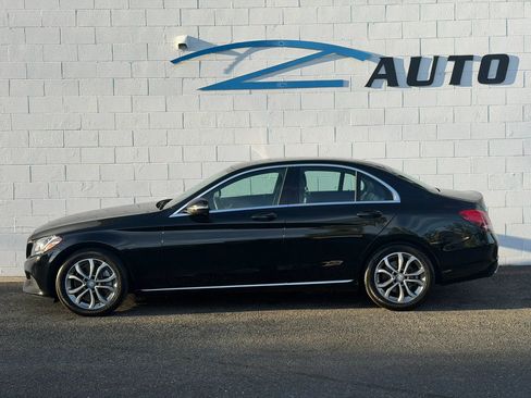 Used 2016 Mercedes-Benz C 300 Sedan image 3