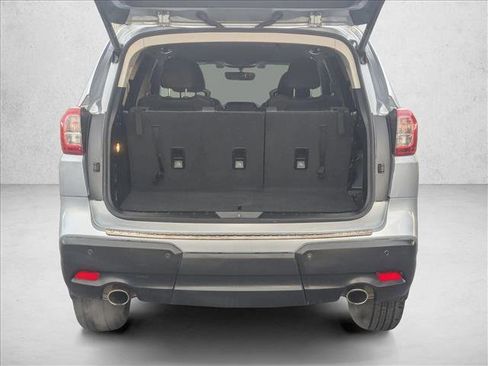 Used 2022 Subaru Ascent Onyx Edition image 6