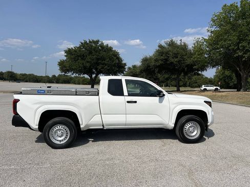Used 2024 Toyota Tacoma SR RWD image 4