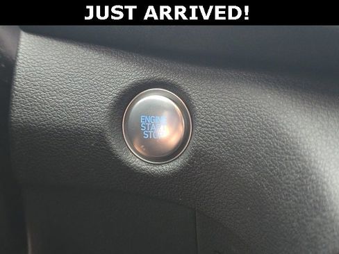 Used 2023 Hyundai Santa Fe SEL image 15