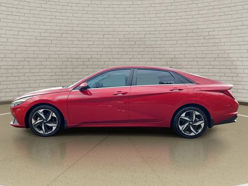 Used 2022 Hyundai Elantra Limited FWD image 8