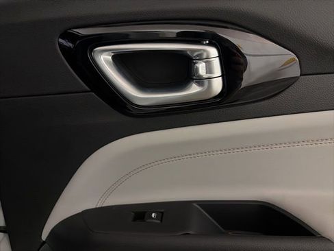 New 2026 Jeep Compass Limited image 15