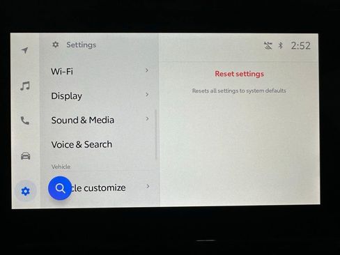 Used 2025 Toyota Corolla LE image 34