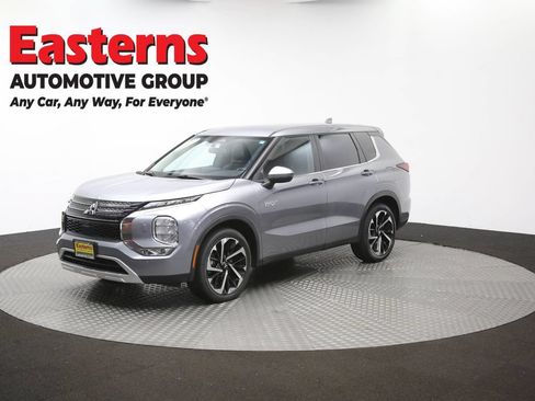 Used 2023 Mitsubishi Outlander SE AWD/4WD image 56