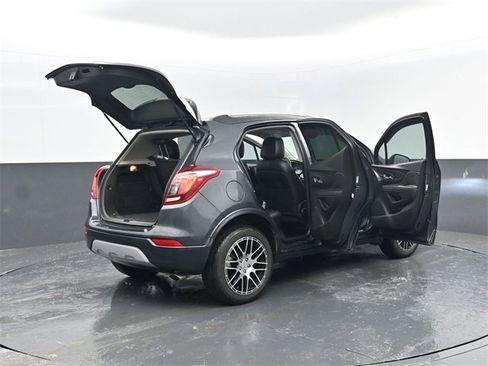 Used 2018 Buick Encore Essence w/ Experience Buick Package image 31