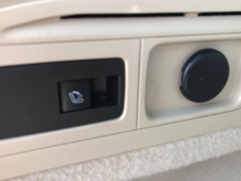 Used 2018 Buick Regal Essence w/ Driver Confidence Package #1 image 34