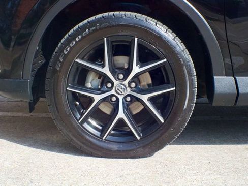 Used 2017 Toyota RAV4 SE w/ Power Extra Value Package image 54