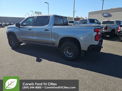Used 2023 Chevrolet Silverado 1500 LT Trail Boss w/ LT Trail Boss Premium Package AWD/4WD image 11