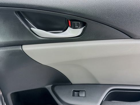 Used 2019 Honda Civic LX image 28