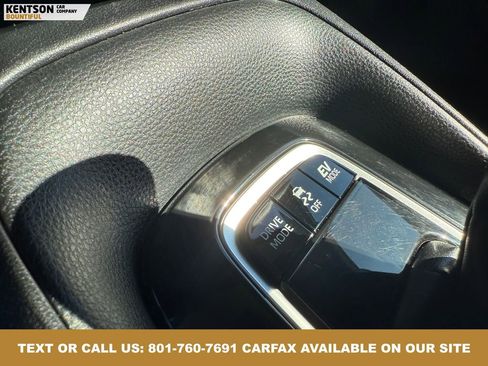 Used 2024 Toyota Corolla LE image 21