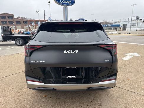 New 2026 Kia Sportage SX image 6