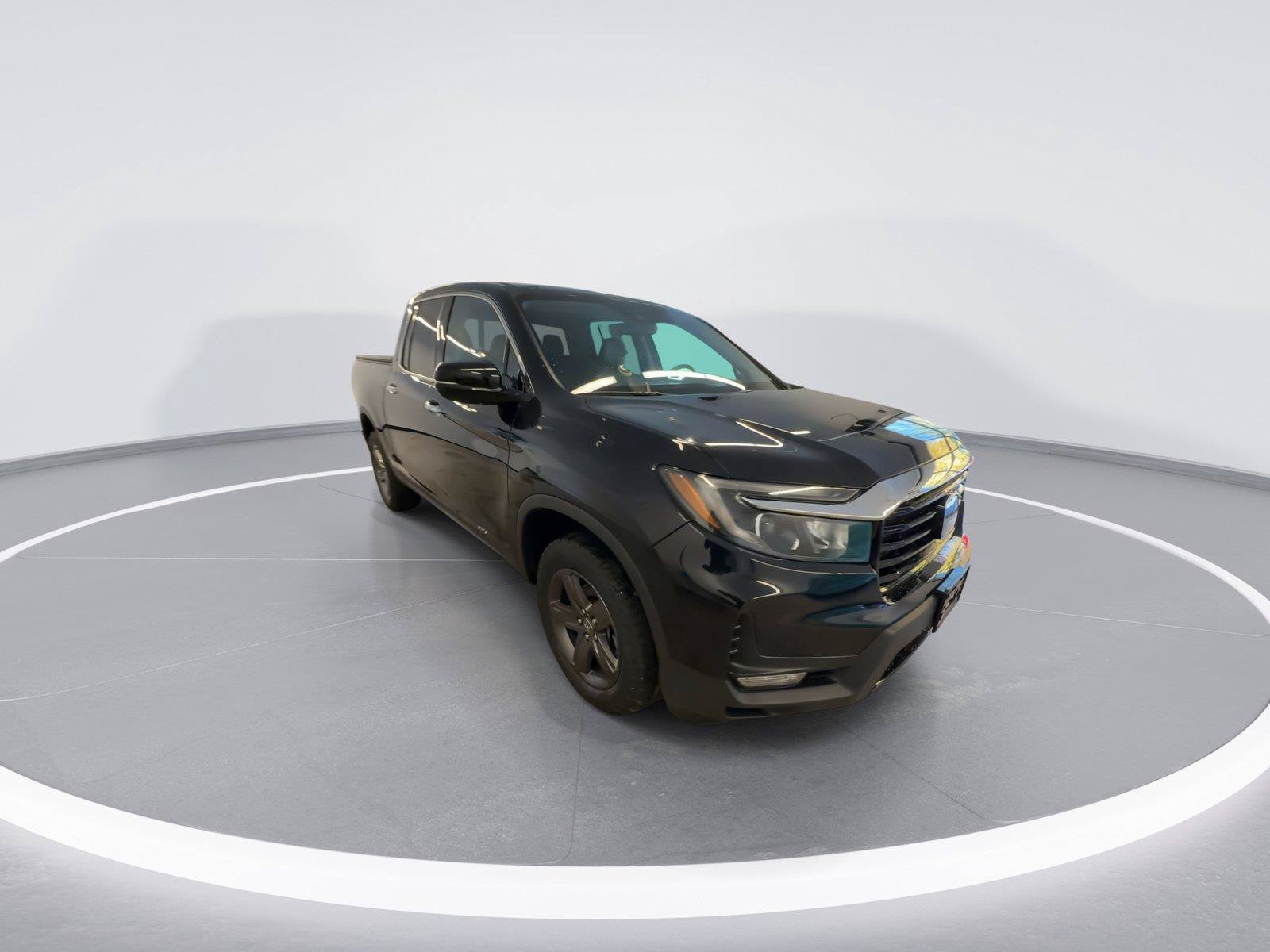 Used 2023 Honda Ridgeline RTL-E image 2