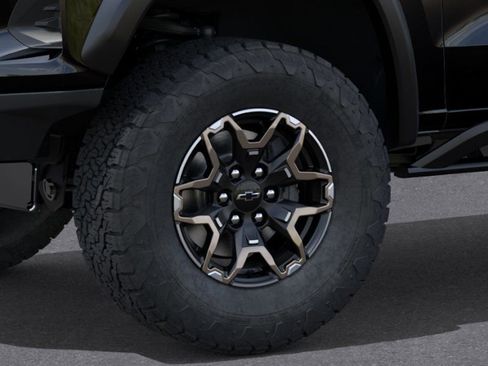 New 2026 Chevrolet Colorado ZR2 w/ Technology Package AWD/4WD image 9