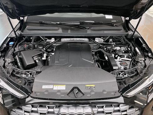 Certified 2025 Audi Q5 Premium Plus AWD/4WD image 29