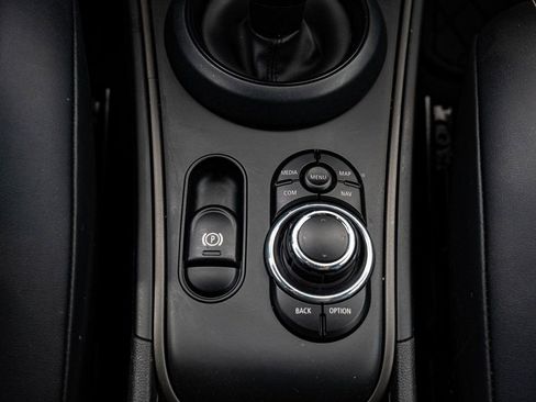 Used 2022 MINI Cooper Countryman S w/ Premium Package image 36