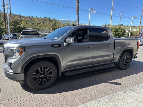Used 2022 GMC Sierra 1500 Elevation image 3