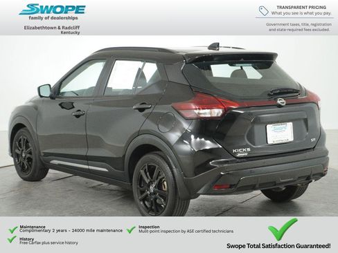Used 2024 Nissan Kicks SR w/ SR Premium Package FWD image 6