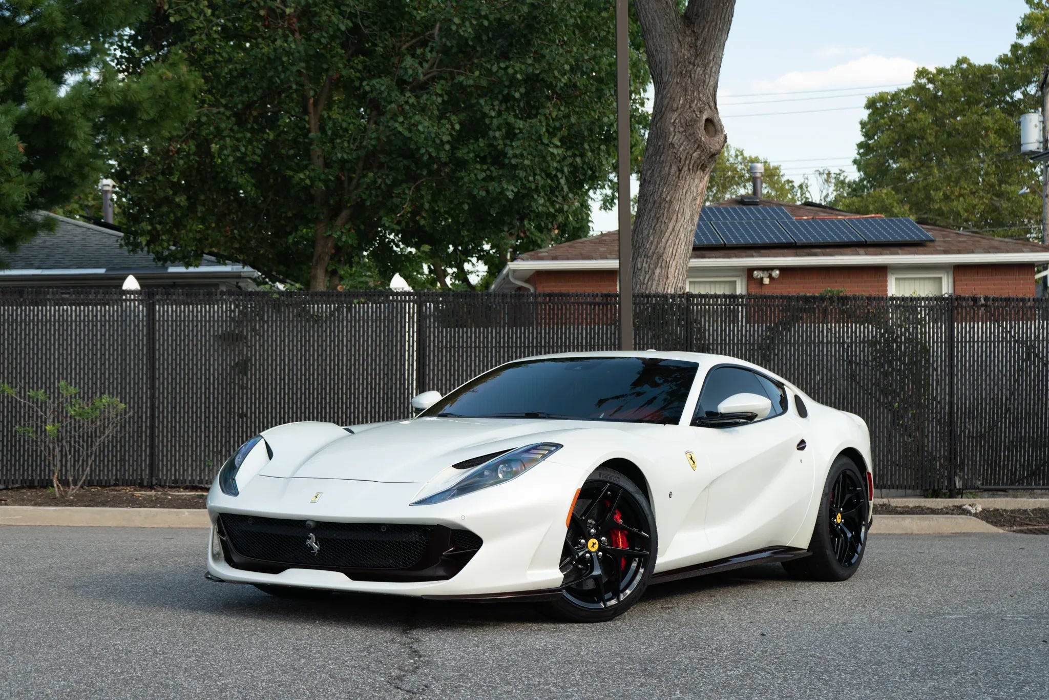 Used 2020 Ferrari 812 Superfast RWD image 32