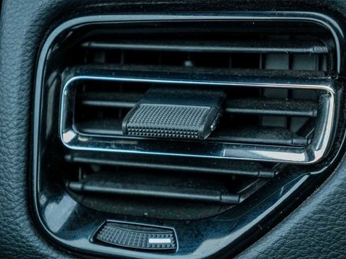 Used 2024 Dodge Durango GT image 28