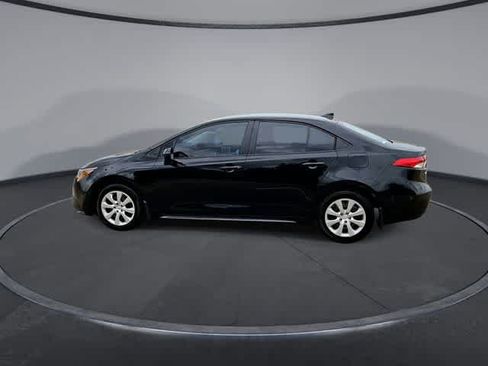 Used 2026 Toyota Corolla LE FWD image 5