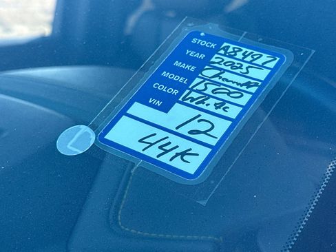 Used 2025 Chevrolet Silverado 1500 ZR2 w/ Technology Package image 27