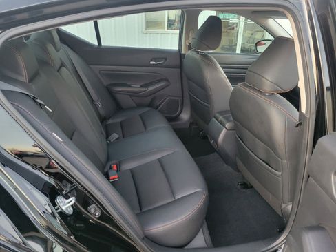 Used 2020 Nissan Altima 2.5 SR w/ Premium Package image 23