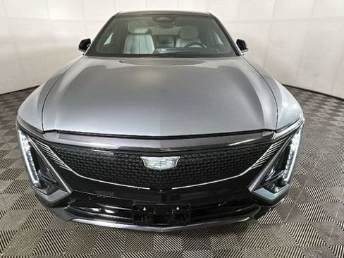 Used 2024 Cadillac Lyriq Sport AWD/4WD image 7