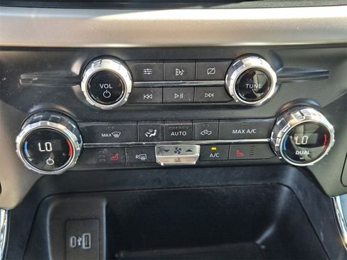 Used 2021 Ford F150 XLT w/ Equipment Group 302A High image 17