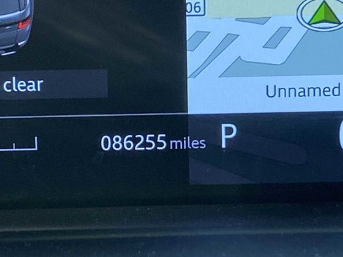 Used 2020 Land Rover Range Rover Sport HST AWD/4WD image 18