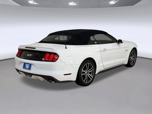 Used 2017 Ford Mustang GT Premium RWD image 9