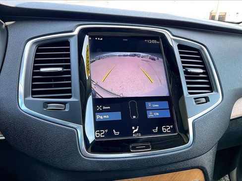 Used 2022 Volvo XC90 T6 Momentum w/ Climate Package image 29