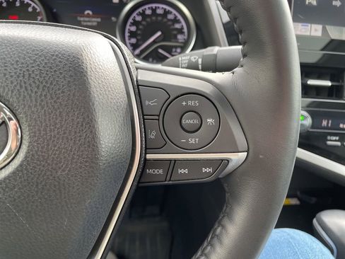 Used 2024 Toyota Camry XLE w/ Navigation Package image 28