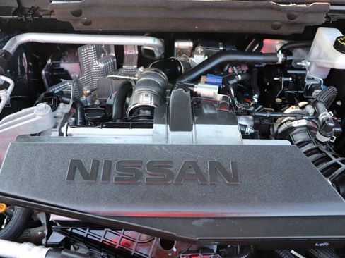 Used 2024 Nissan Rogue S image 45