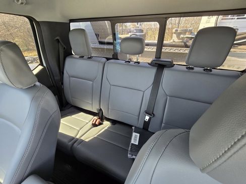 New 2023 Ford F550 4x4 SuperCab Super Duty image 19