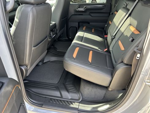 Used 2024 GMC Sierra 2500 AT4 w/ AT4 Premium Plus Package image 22