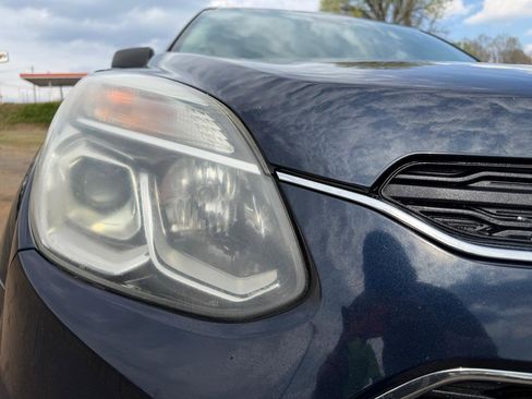 Used 2017 Chevrolet Equinox LS image 7