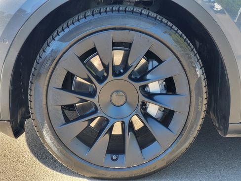 Used 2020 Tesla Model Y Performance AWD/4WD image 10