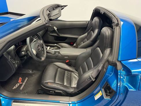 Used 2011 Chevrolet Corvette Coupe w/ 1LT RWD image 16