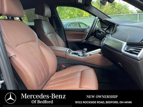 Used 2021 BMW X6 xDrive40i w/ M Sport Package AWD/4WD image 21