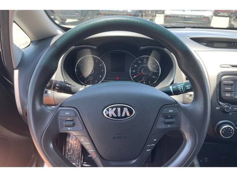 Used 2017 Kia Forte LX FWD image 30