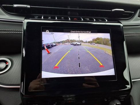 New 2025 Jeep Grand Cherokee Altitude image 17