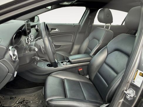 Used 2020 Mercedes-Benz GLA 250 4MATIC image 11