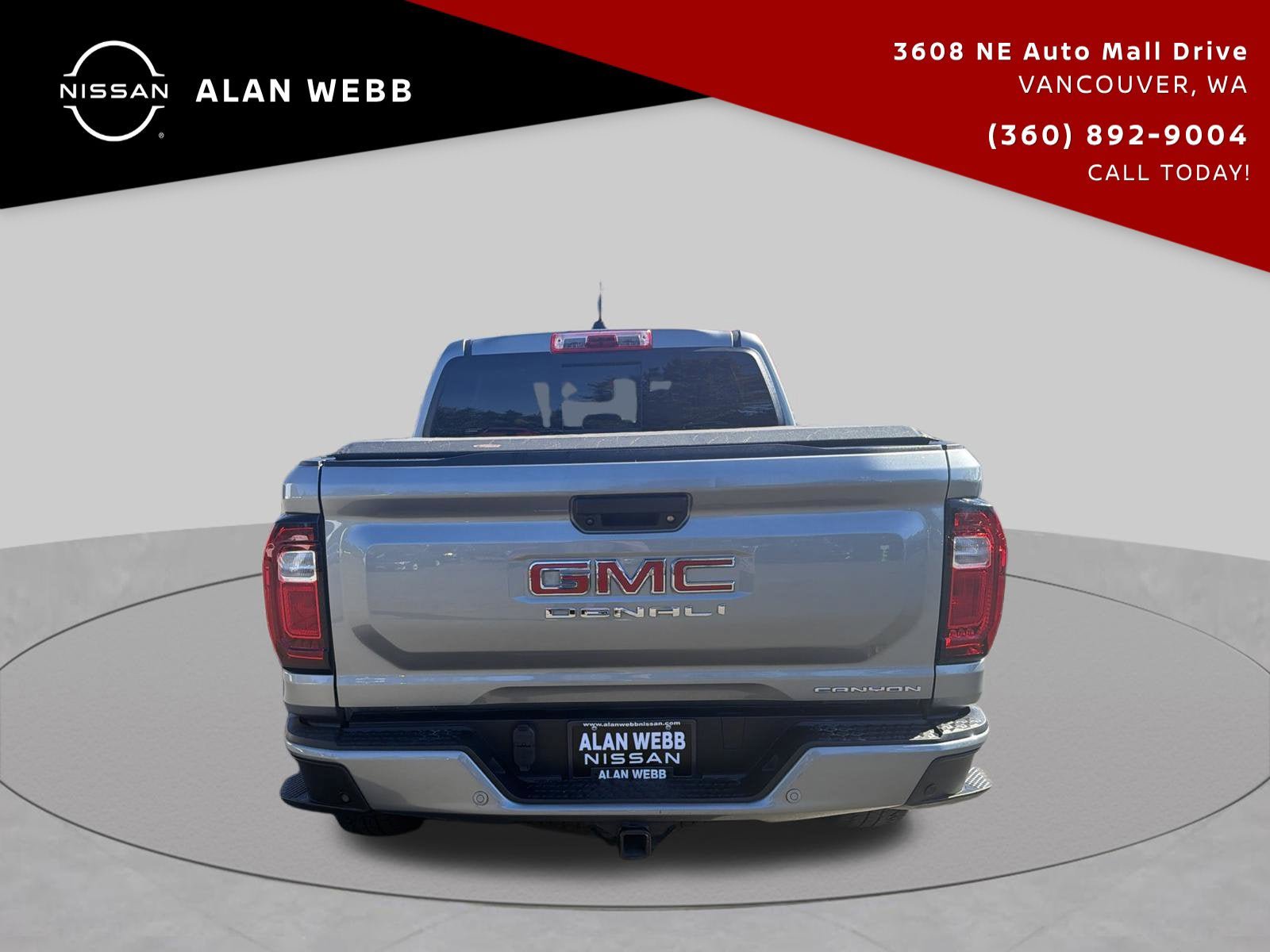 Used 2023 GMC Canyon Denali AWD/4WD image 4
