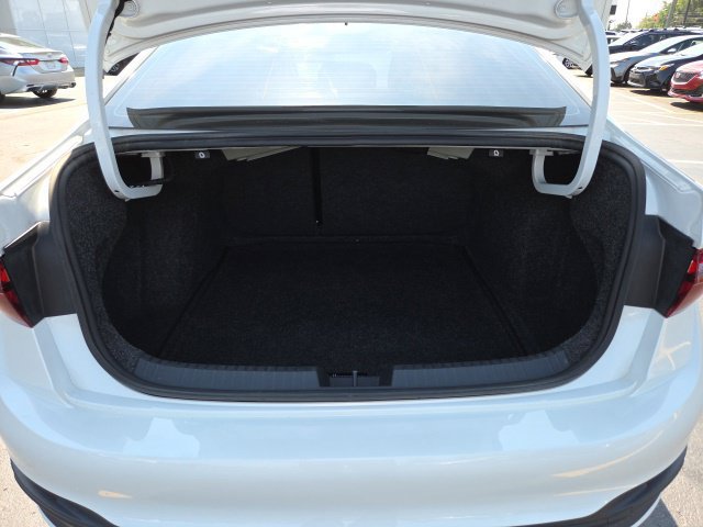 Used 2022 Volkswagen Jetta SE FWD image 23