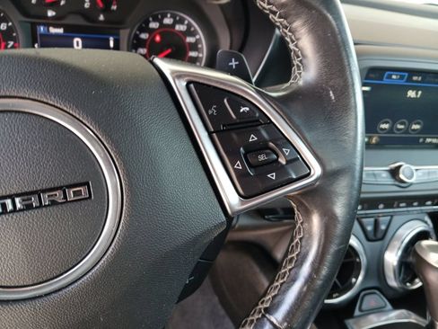 Used 2019 Chevrolet Camaro LT RWD image 29