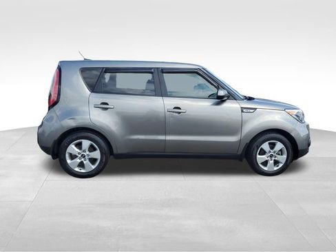 Used 2019 Kia Soul w/ Convenience Package image 3