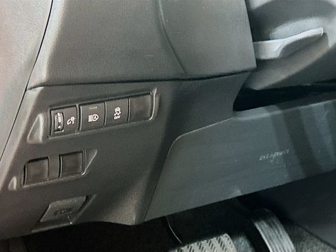New 2026 Toyota Corolla Cross LE FWD image 10
