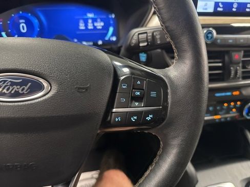 Used 2022 Ford Escape Titanium w/ Titanium Elite Package image 28