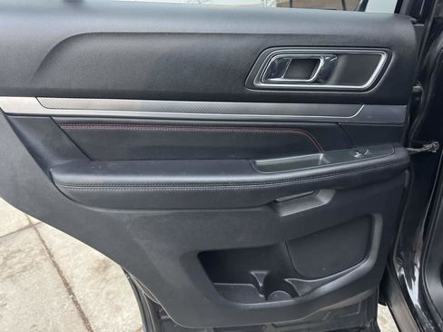 Used 2018 Ford Explorer Sport w/ Equipment Group 401A image 18