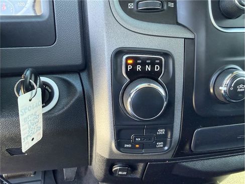 Used 2015 RAM 1500 Express AWD/4WD image 28